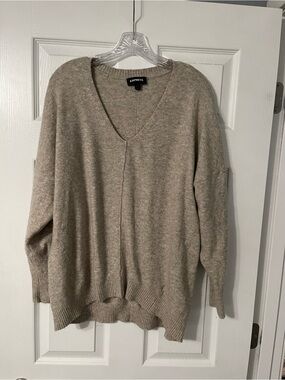 Express Beige V-Neck Oversized Knit Sweater